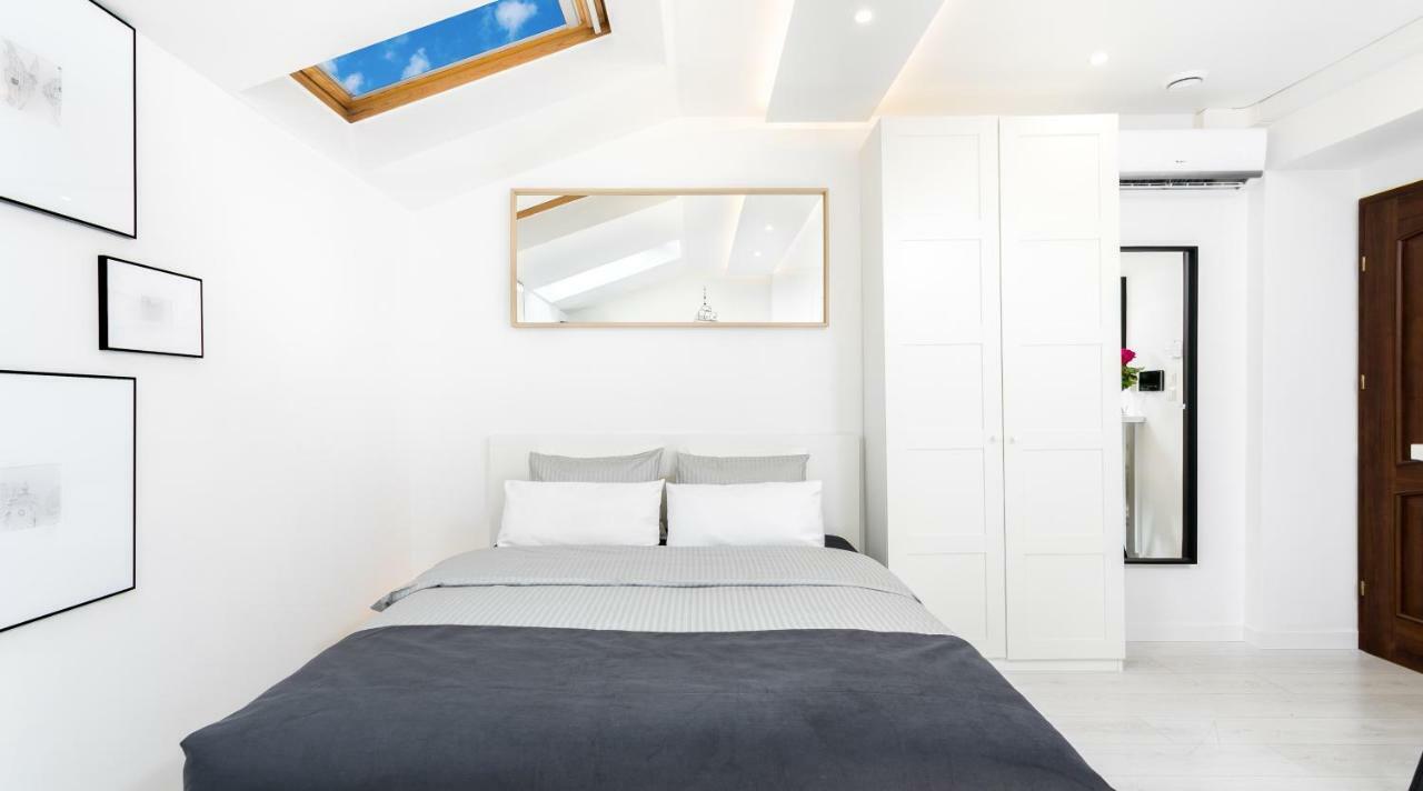 Terminal Krakow - Studio Apartments Next To The Main Square Luaran gambar