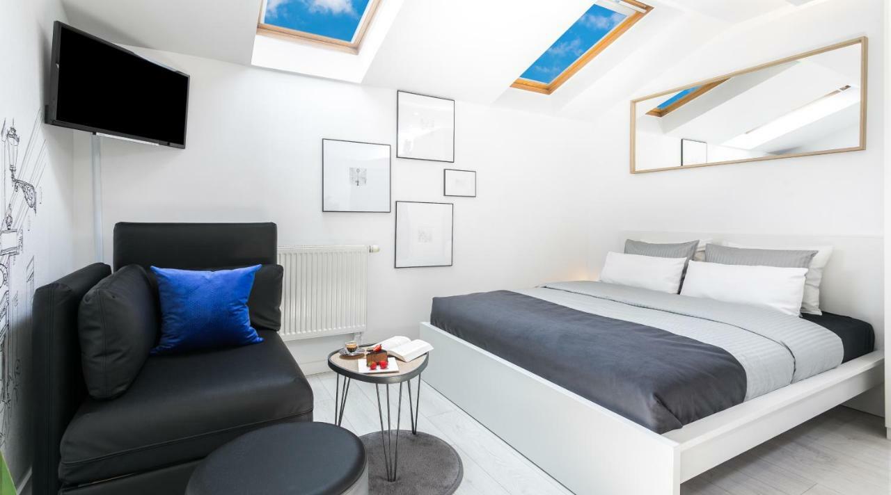 Terminal Krakow - Studio Apartments Next To The Main Square Luaran gambar
